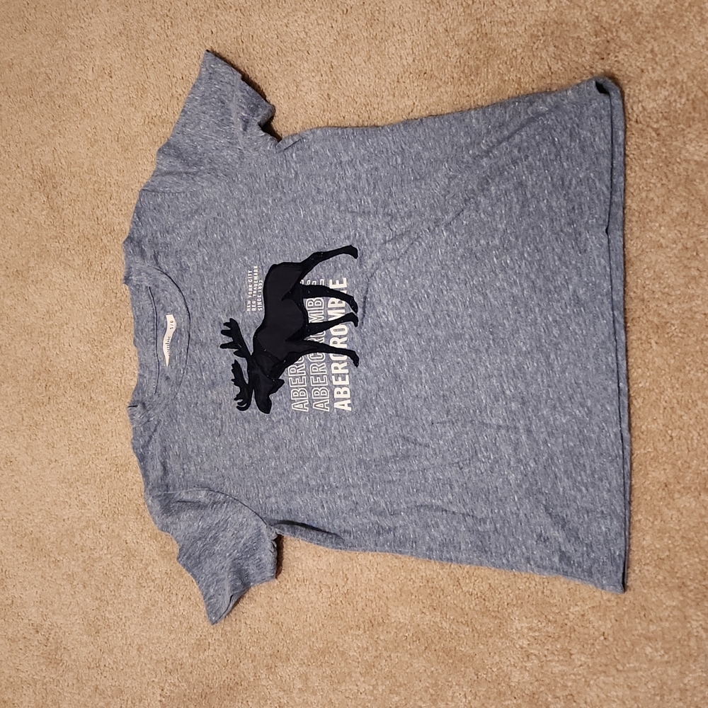 Abercrombie Kids Boys Size 5/6 Tee